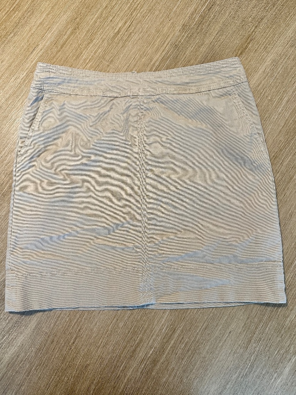 Talbots Khaki Mini 8P